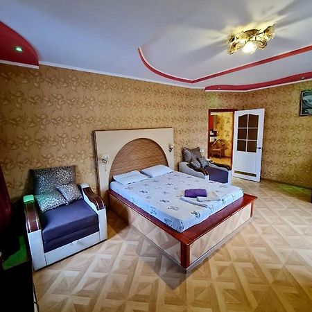 Мини-Отель โครโปนิตสกี ภายนอก รูปภาพ